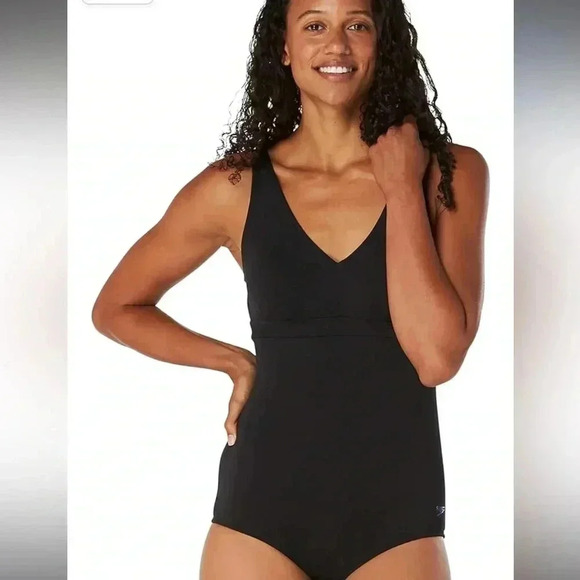 BRAND NEW SPEEDO ONE PIECE - Picture 1 of 6